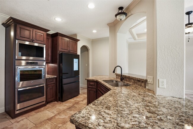 Building Photo - 536 Stephen F Austin Dr