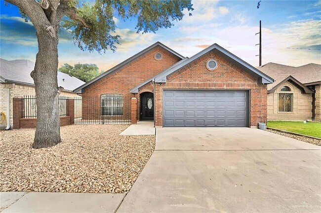 Primary Photo - 309 N 36th Ln