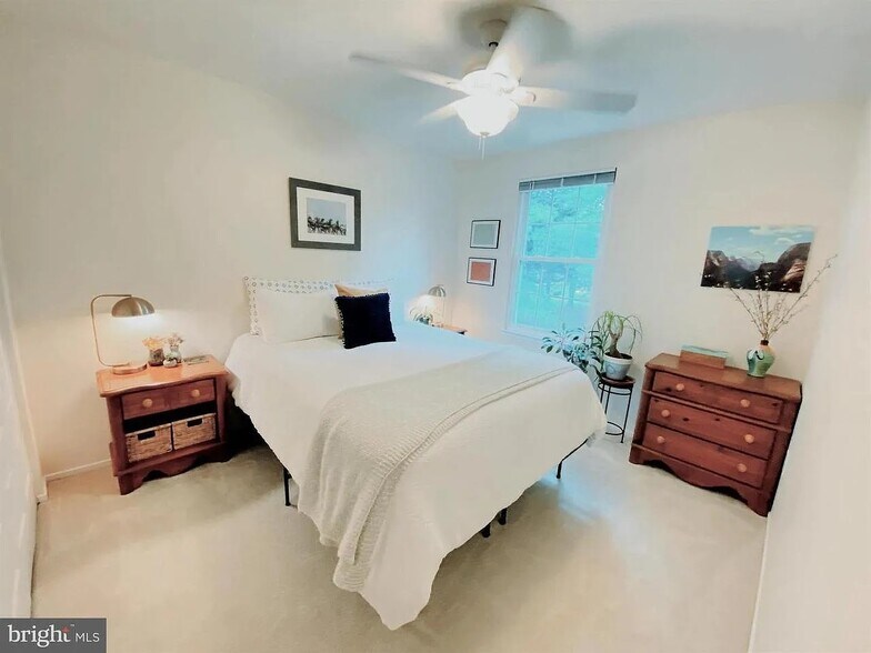 Building Photo - 15902 Yukon Ln