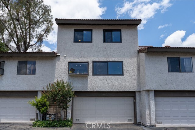 Building Photo - 21500 Califa St