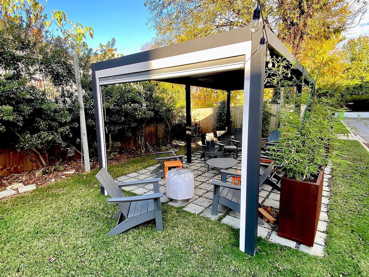 Building Photo - Room in Townhome on New Bern Ave