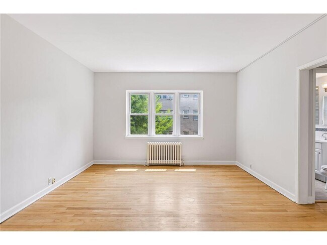 Building Photo - 3128 W Bde Maka Ska Blvd