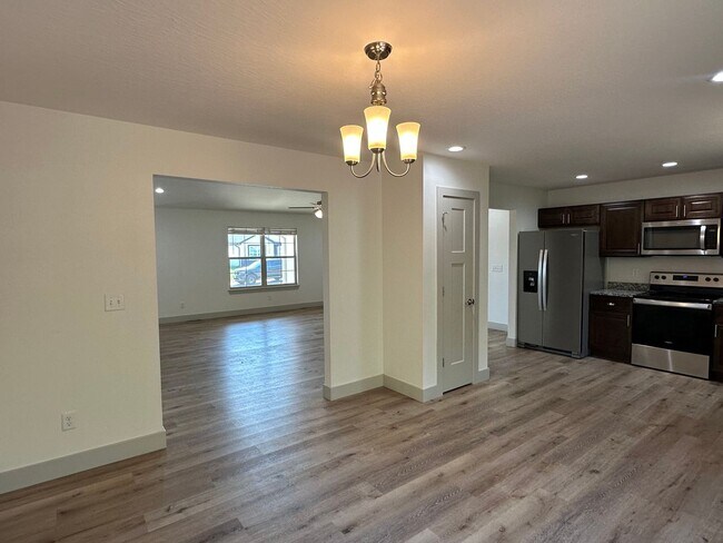 Building Photo - Now LEASING in Summit Pass! Available May 18, 2026!