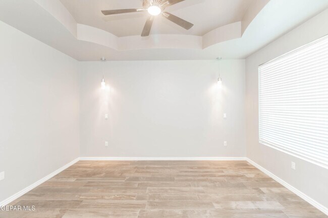 Building Photo - 864 Lemington St