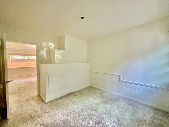 Building Photo - 2255 E Chevy Chase Dr