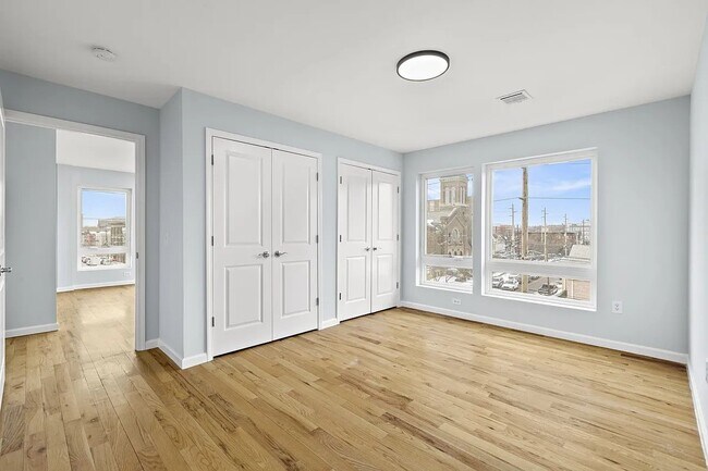 Building Photo - 42 Norfolk St