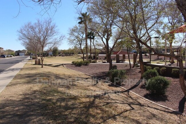 Building Photo - 288 W Tropical Dr