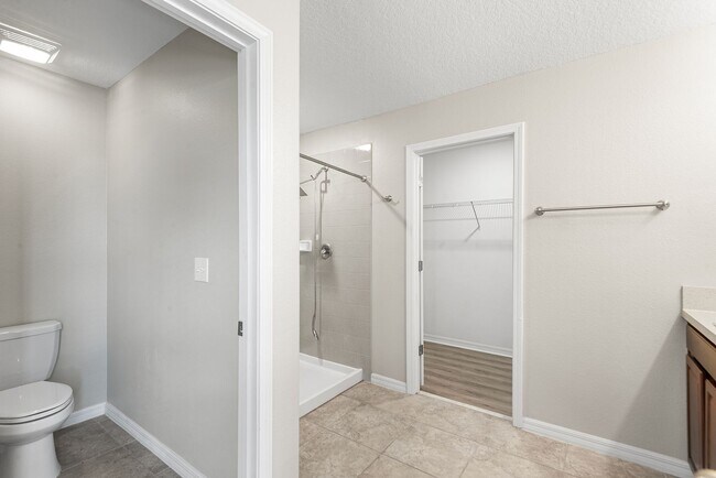 Building Photo - CARLTON LAKES HOMES FOR RENT!
