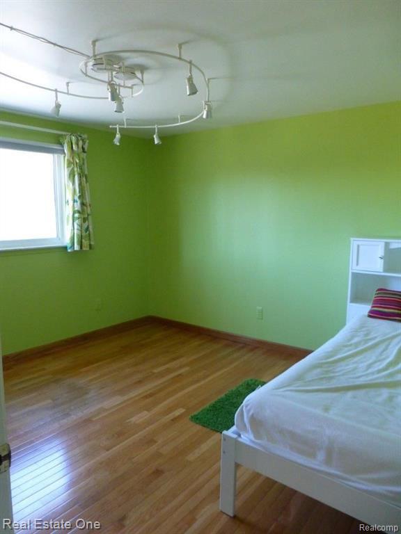 Building Photo - 5837 Folkstone Dr