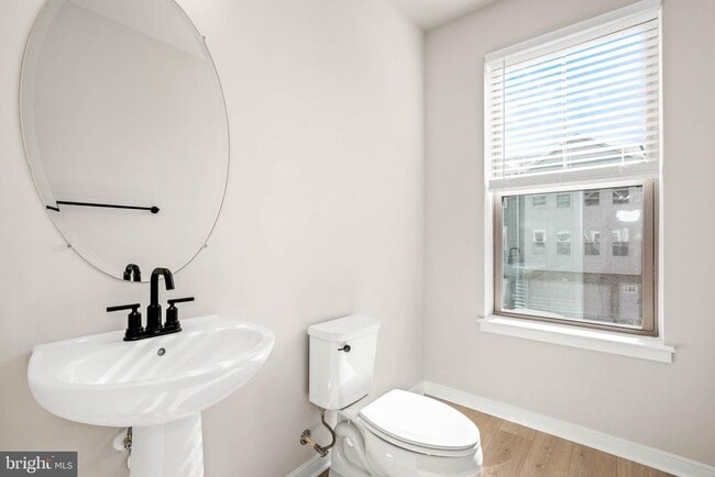 Building Photo - 6232 Folly Ln