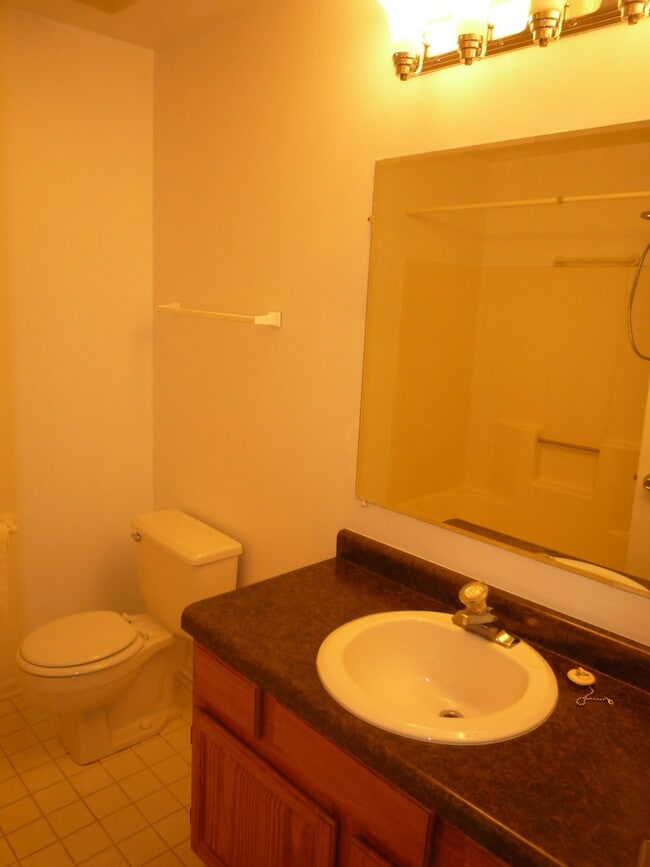 Building Photo - 3527 Frontenac Ct