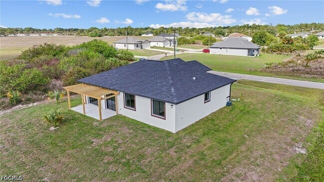 Building Photo - 8033 Oakleaf Cir