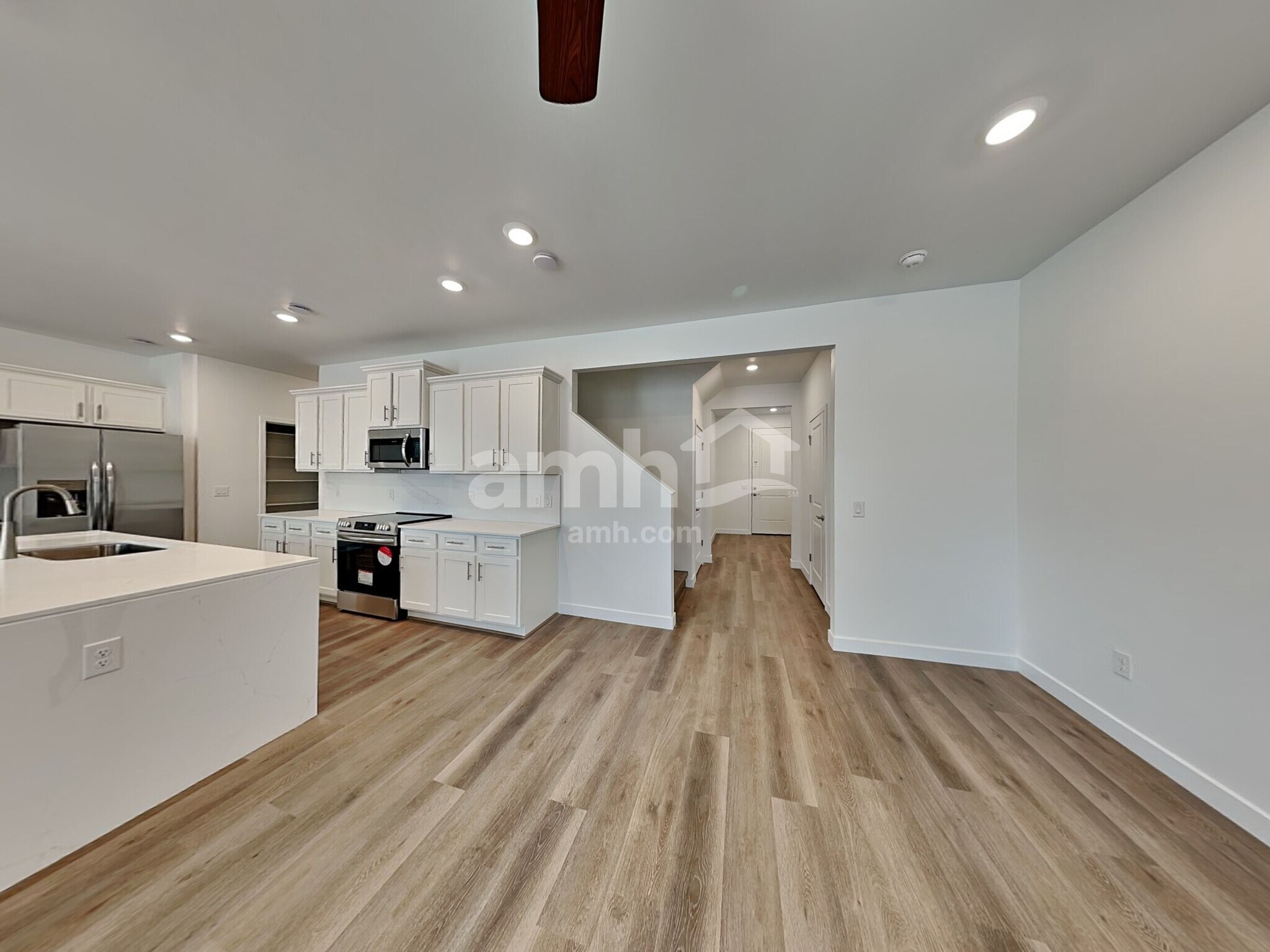 Building Photo - 7423 S Paseo Monte de Oro