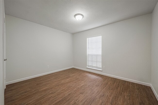 Building Photo - 16810 Sweno Ct