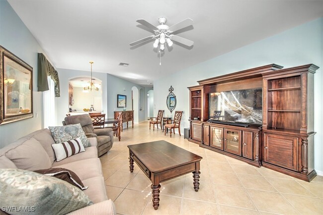 Building Photo - 10577 Avila Cir