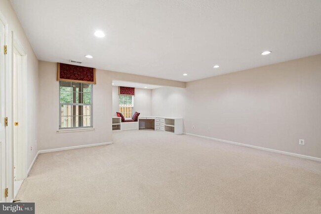 Building Photo - 13280 Maple Creek Ln
