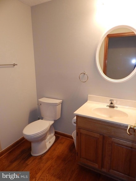 Building Photo - 43974 White Cedar Ln