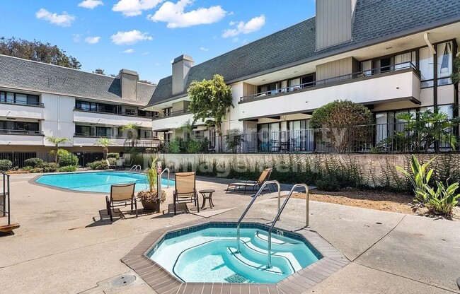 Building Photo - ***NEWLY RENOVATED 2 bed, 2 bath Townhouse in Carlsbad / La Costa - Available 06/01***