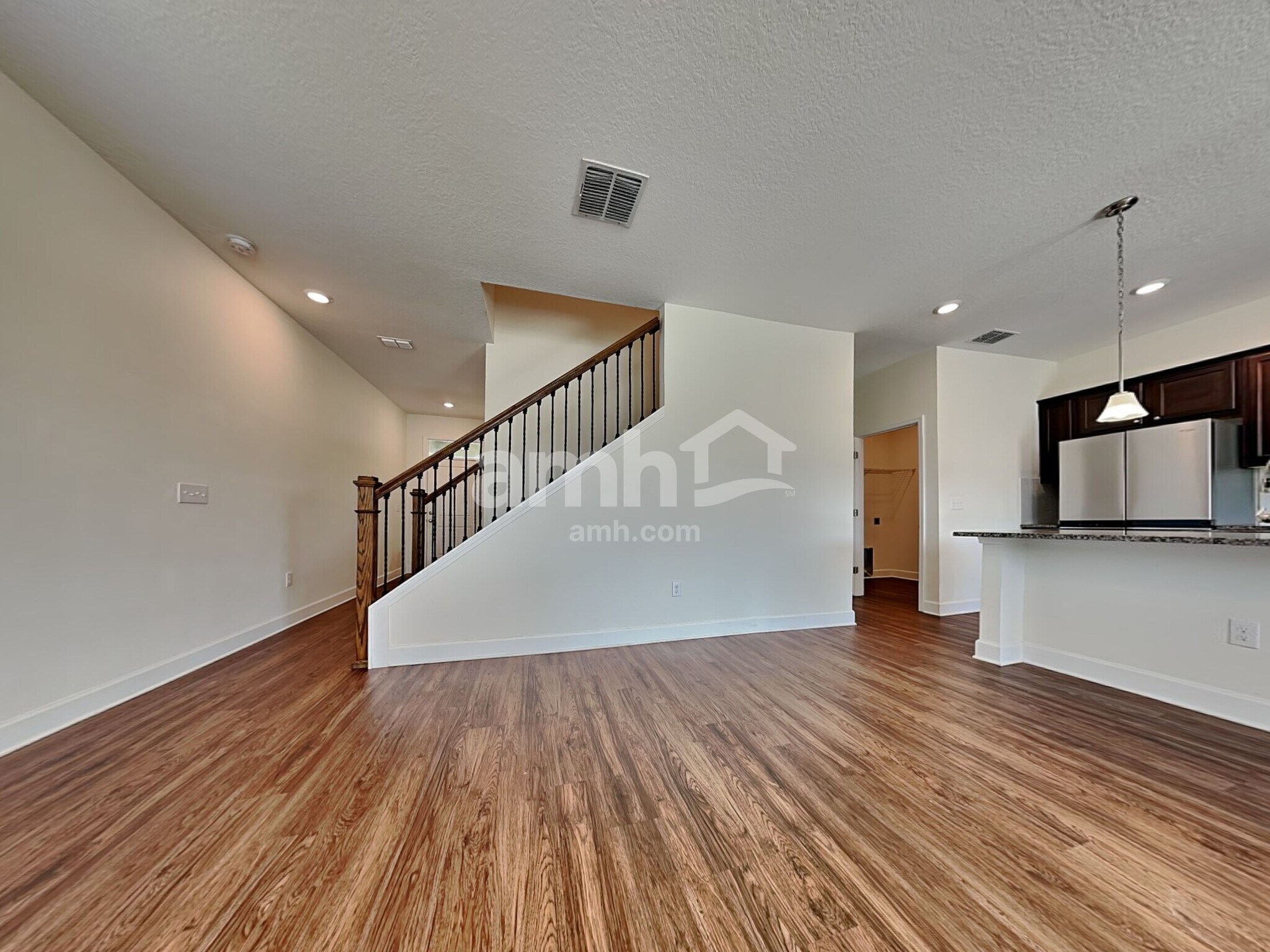 Building Photo - 1005 Walden Pond Dr