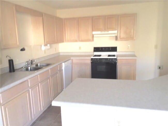 Building Photo - 1708 Star Light Cir