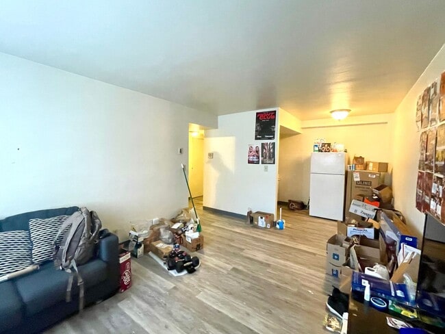 Interior Photo - 1029 E Knapp St