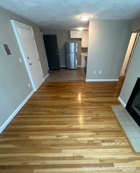 Building Photo - 50 Evergreen St