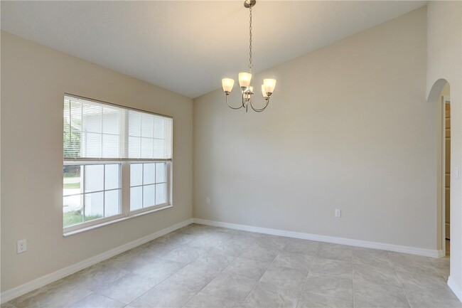 Building Photo - 426 Lanfair Ave