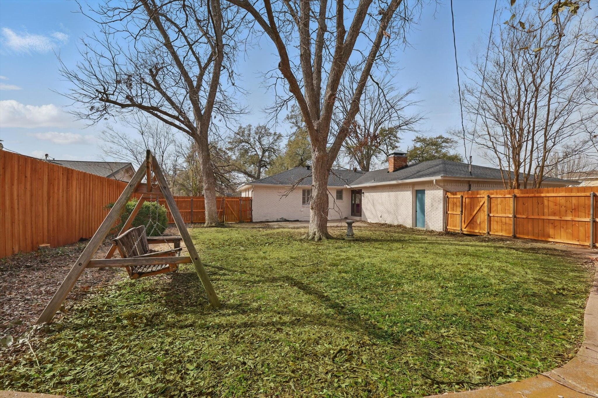 Building Photo - 1007 Carroll Dr