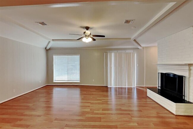 Building Photo - 12018 Whittington Dr