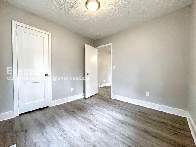 Building Photo - 2175 Pansy St NW