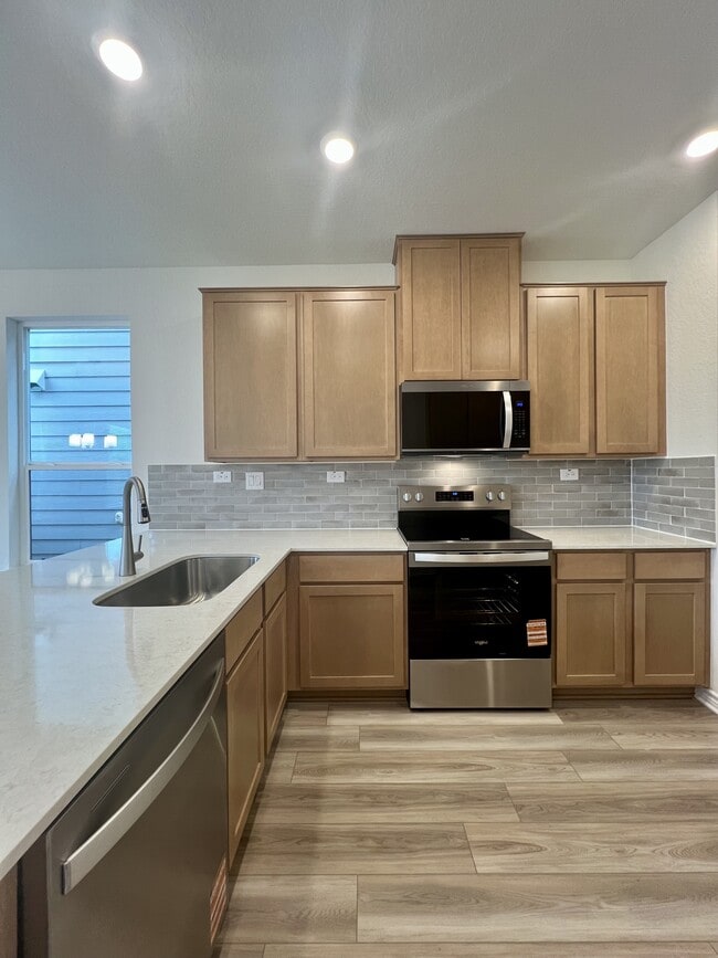 Building Photo - 14839 Vance Jackson Rd