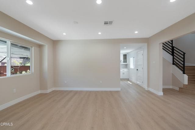 Building Photo - 1206 Tamarind Ave