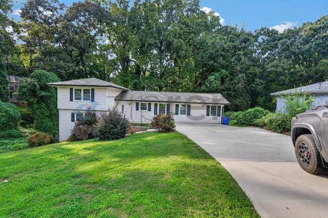 Building Photo - 3191 Crestview Cir NW