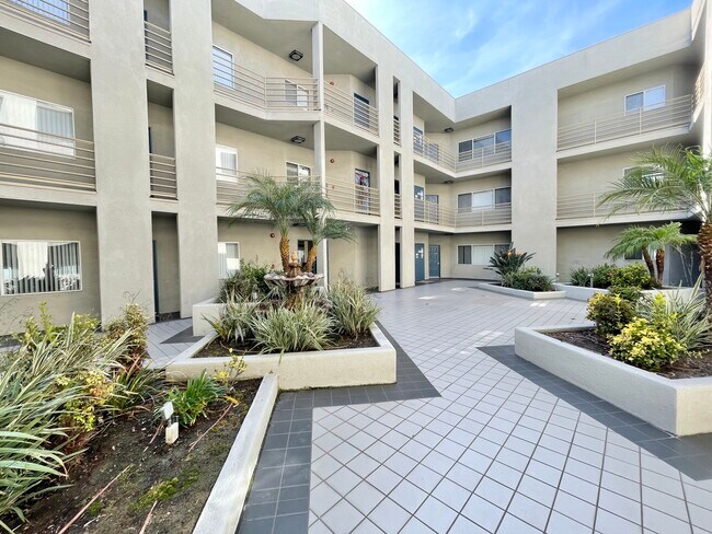 Building Photo - 11223 Richland Ave