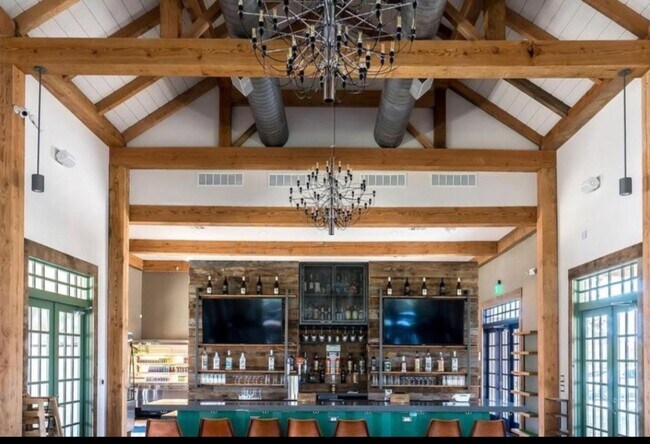 The Nook - on-site restaurant and bar to connect with friends and neighbours - 621 Hummingbird Dr