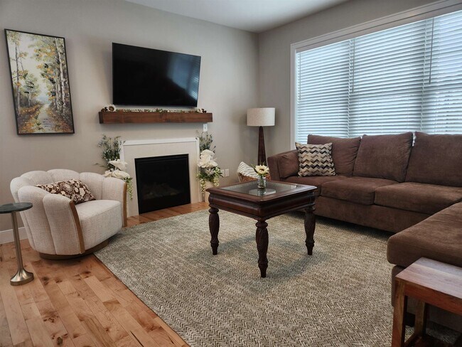 Building Photo - 57 Evergreen Dr