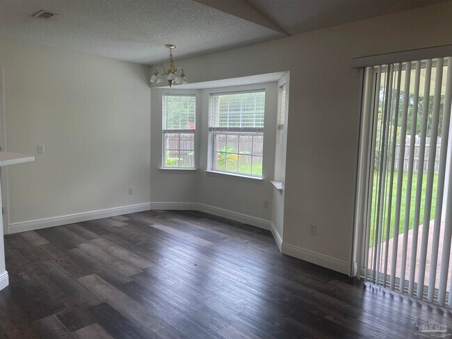 Building Photo - 1797 Cedrus Ln