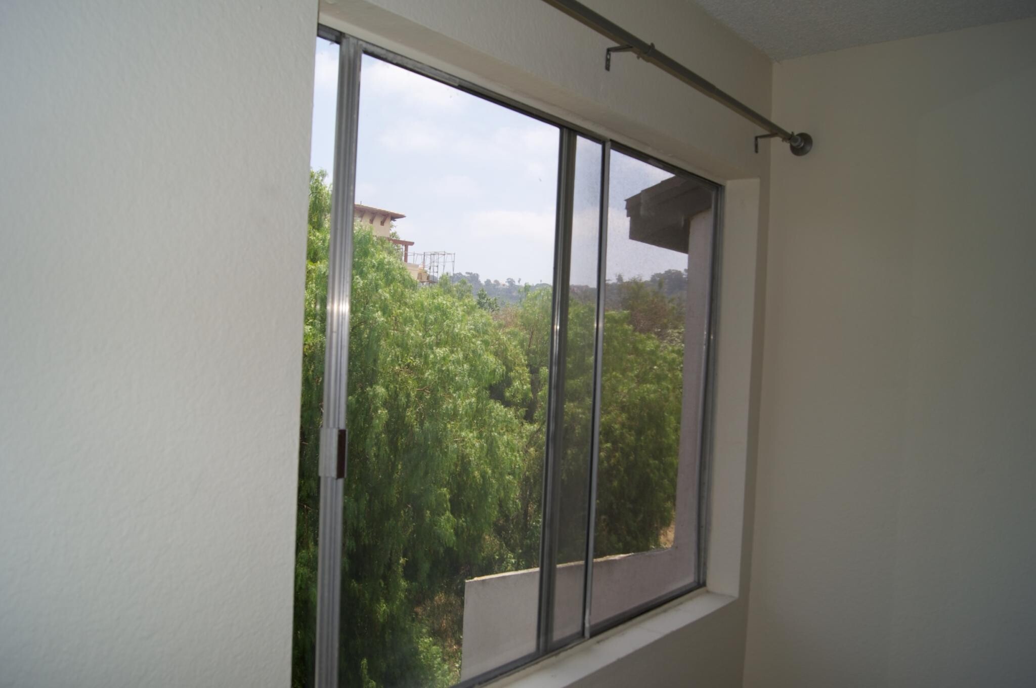 Building Photo - 8085 Caminito de Pizza