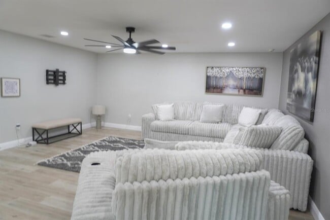 Building Photo - 293 Monte Cristo Blvd