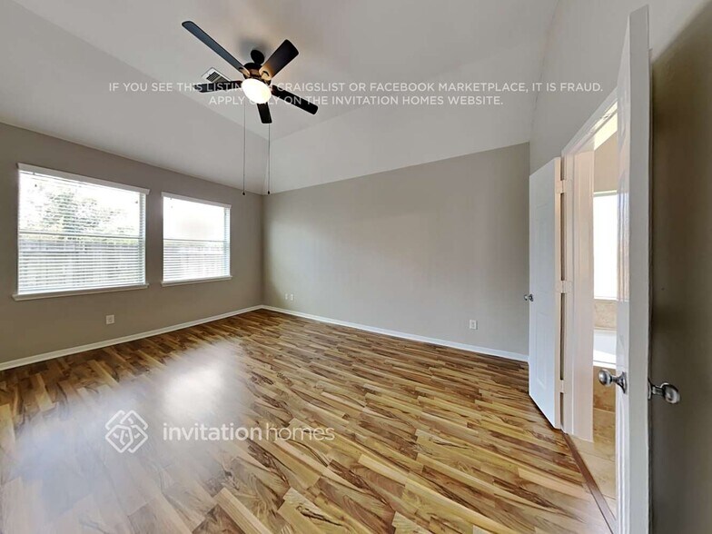Building Photo - 625 Rocky Hollow Ln