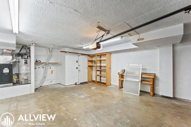 Building Photo - 255 Avenida Montalvo