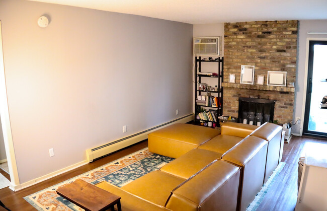 Building Photo - 1006 Westbrooke Way