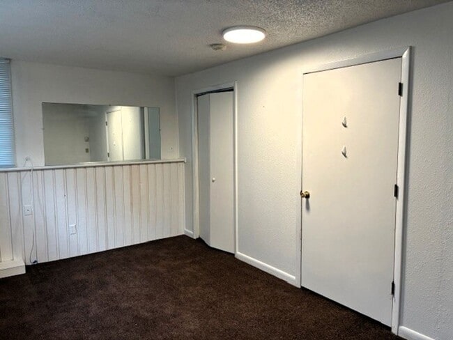 Building Photo - Long Term Rental- 15 Beaver Court