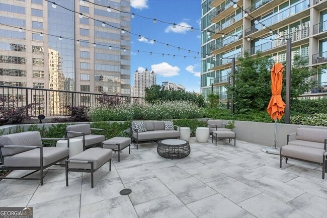 Building Photo - 1080 Peachtree St NE
