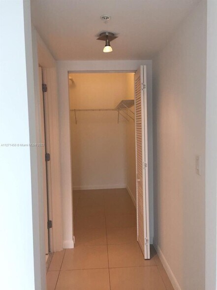 Building Photo - 3470 E Coast Ave