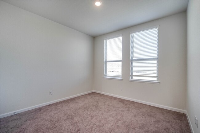 Building Photo - 22746 Sutherland Bend Ln