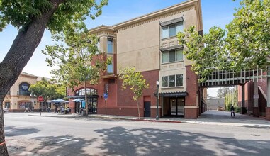 Building Photo - Live in Style & Convenience in the Heart of Downtown Campbell