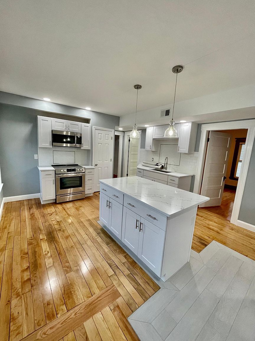 Building Photo - 47 Freeland St