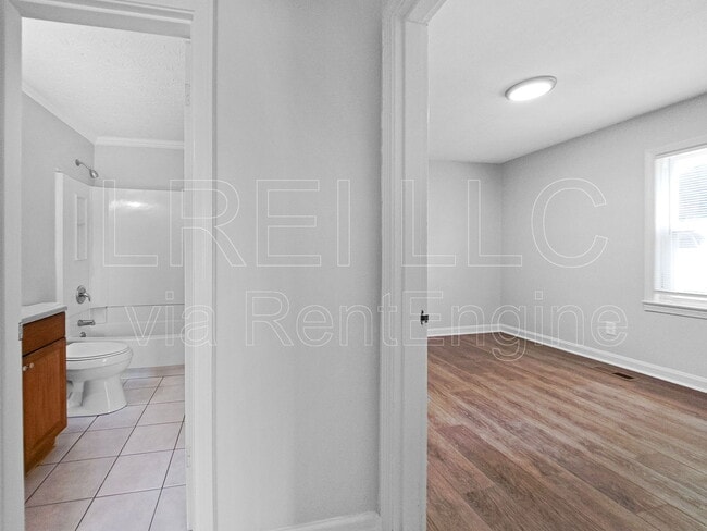 Building Photo - 13106 Ashlawn Dr