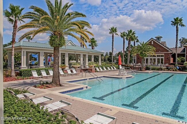 Building Photo - 3750 Silver Bluff Blvd